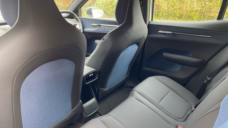 Volvo EX30 200kW SM Extended Range Plus 69kWh 5dr Auto Electric Estate